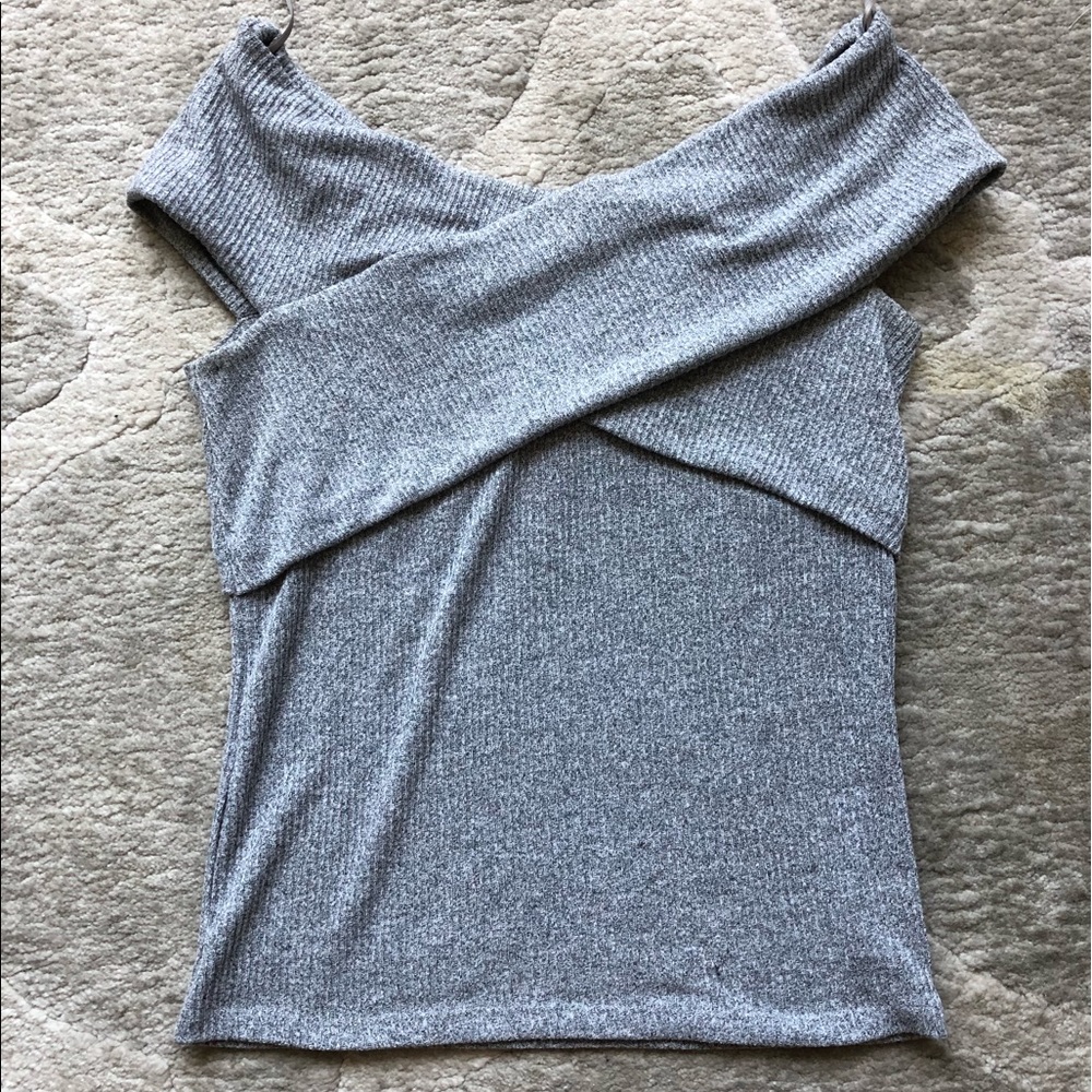 Bar III (Macy’s) Lightweight Grey Knit Blouse